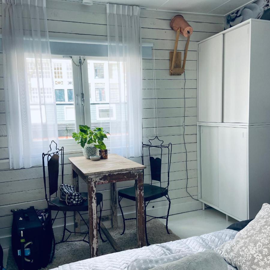 Houseboat Bonnie Bed and Breakfast Amsterdam Eksteriør billede